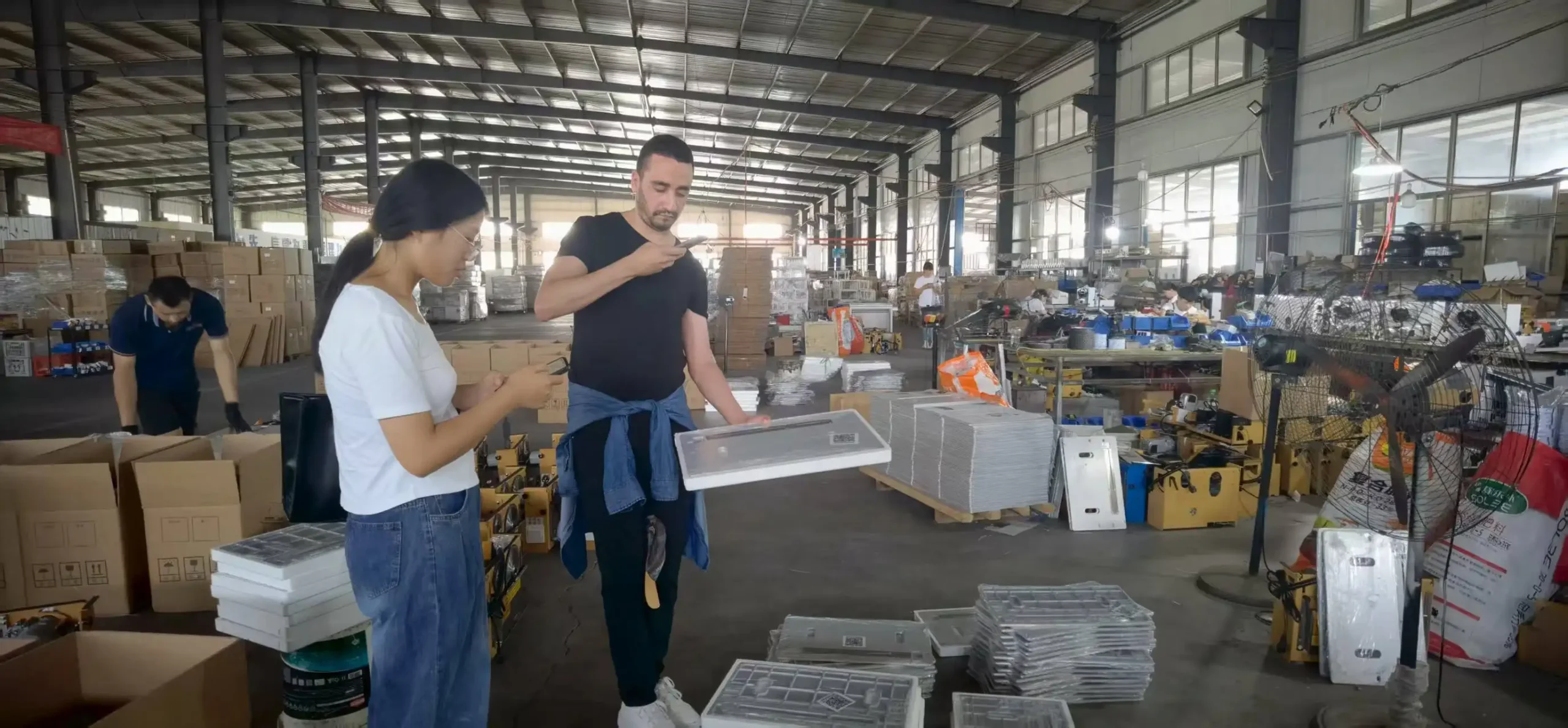 Overseas client visiting Ruiqi factory