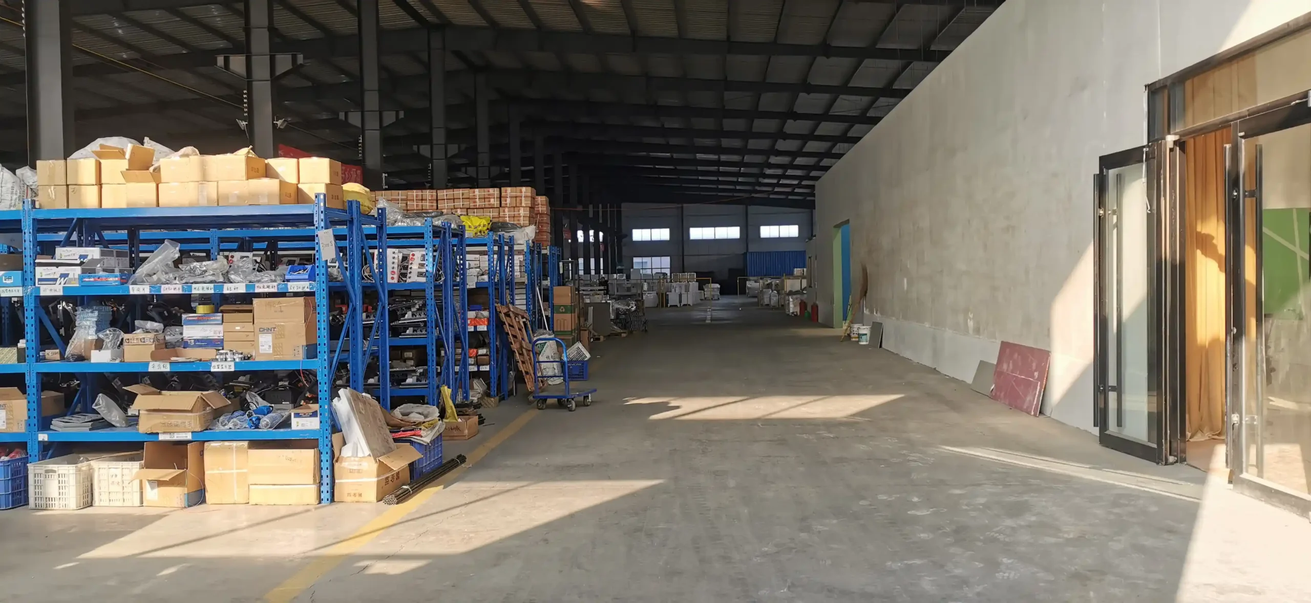 Ruiqi factory production hall
